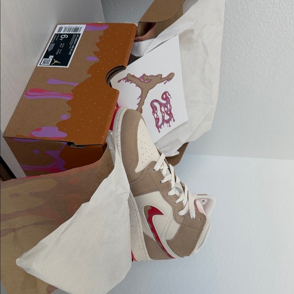 Nike Women's Cream and Red Sneakers